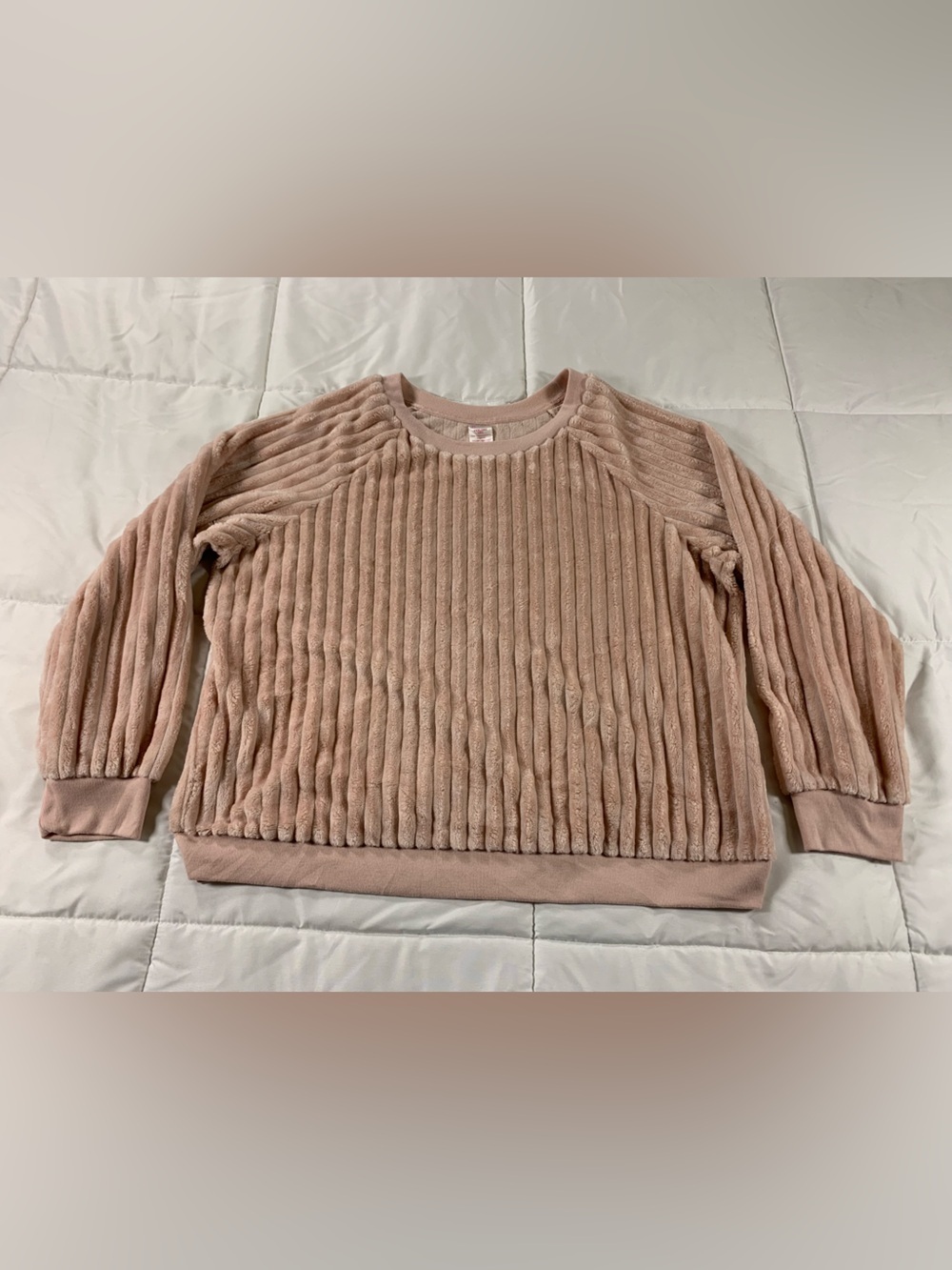 Pre loved NO BOUNDARIES sweater girls (21) size XXXL